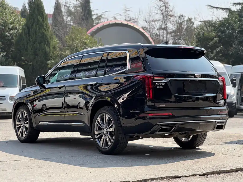 Cadillac XT6 2020 28T мест Luxury