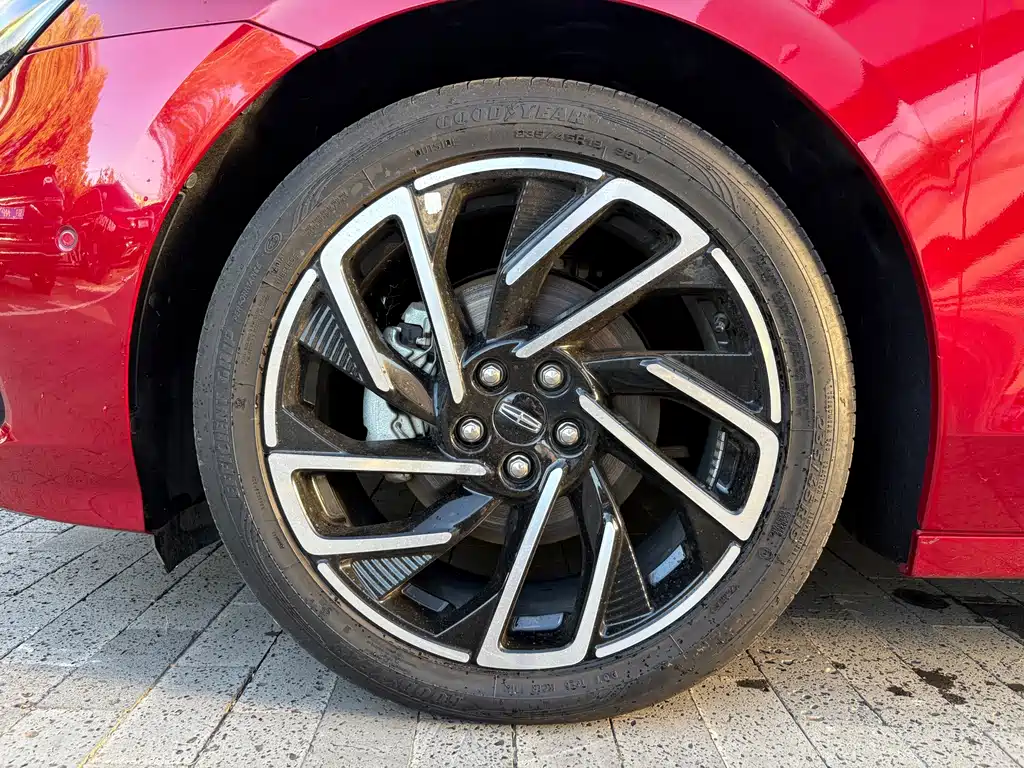 Lincoln Z — миниатюра 9