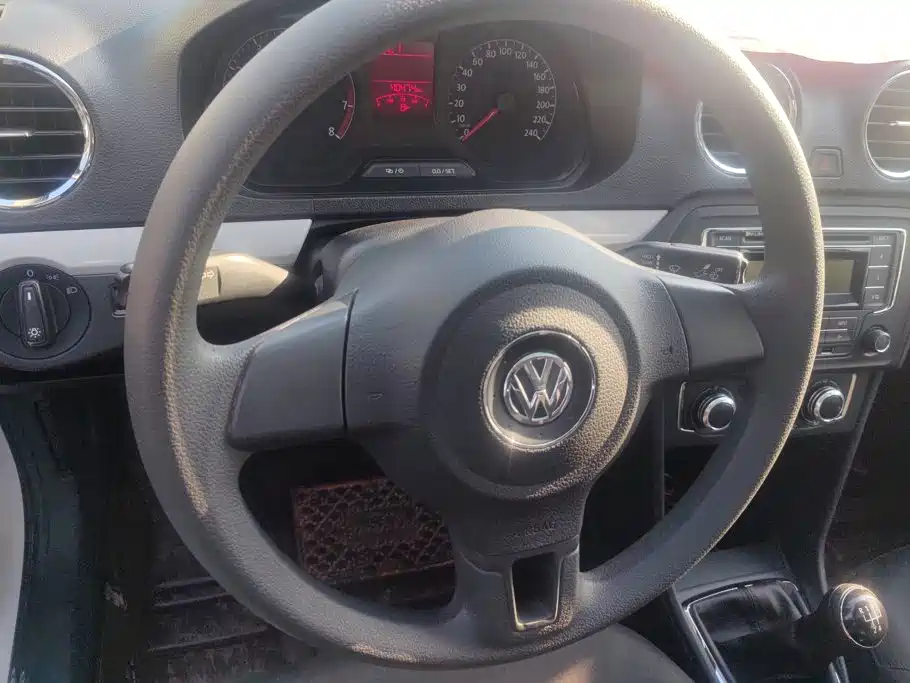 Volkswagen Jetta — миниатюра 15