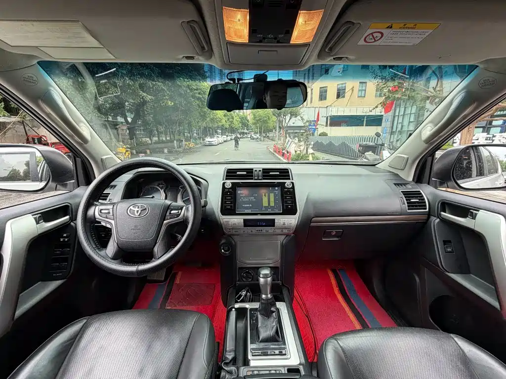 Toyota Prado — миниатюра 13