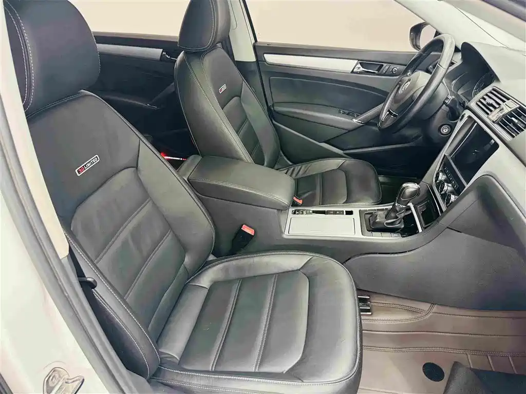 Volkswagen Passat — миниатюра 28
