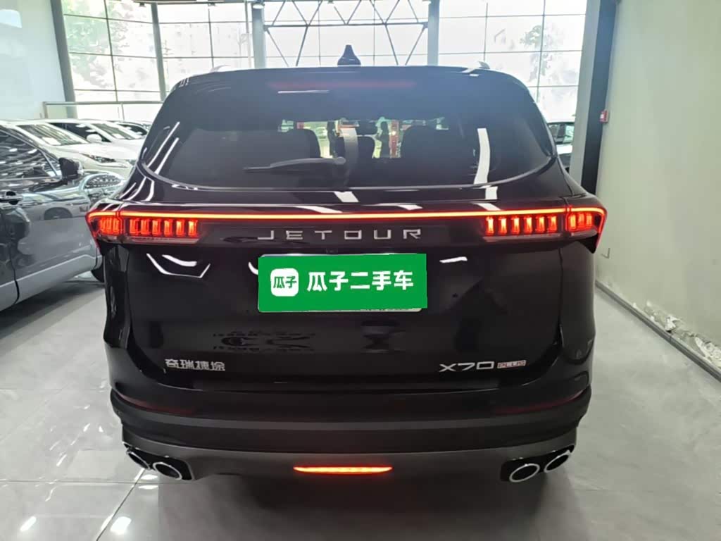 Jetour Jetour X70 PLUS 1.5 л 2024 г. Чёрный, пробег 6800 км