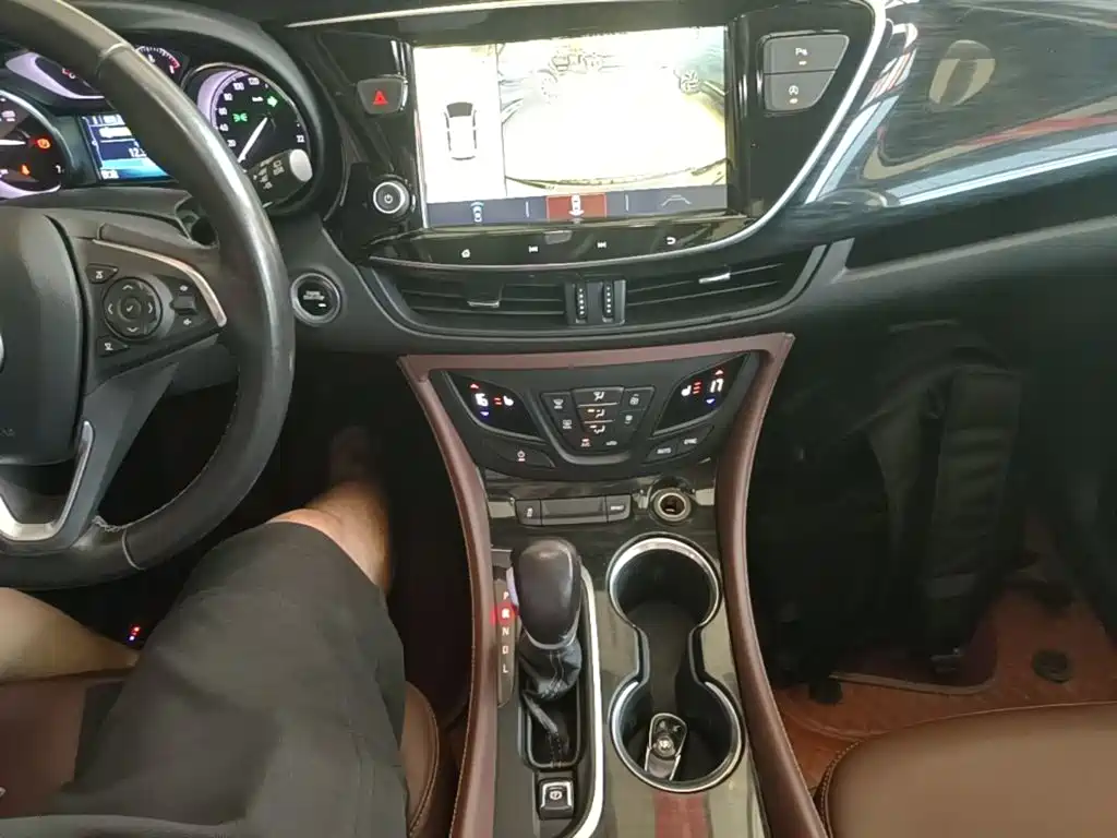 Buick Envision Plus — миниатюра 14