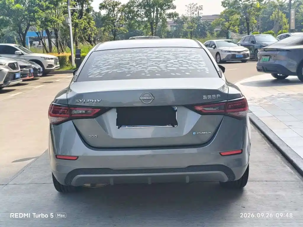 Nissan Sylphy — миниатюра 8