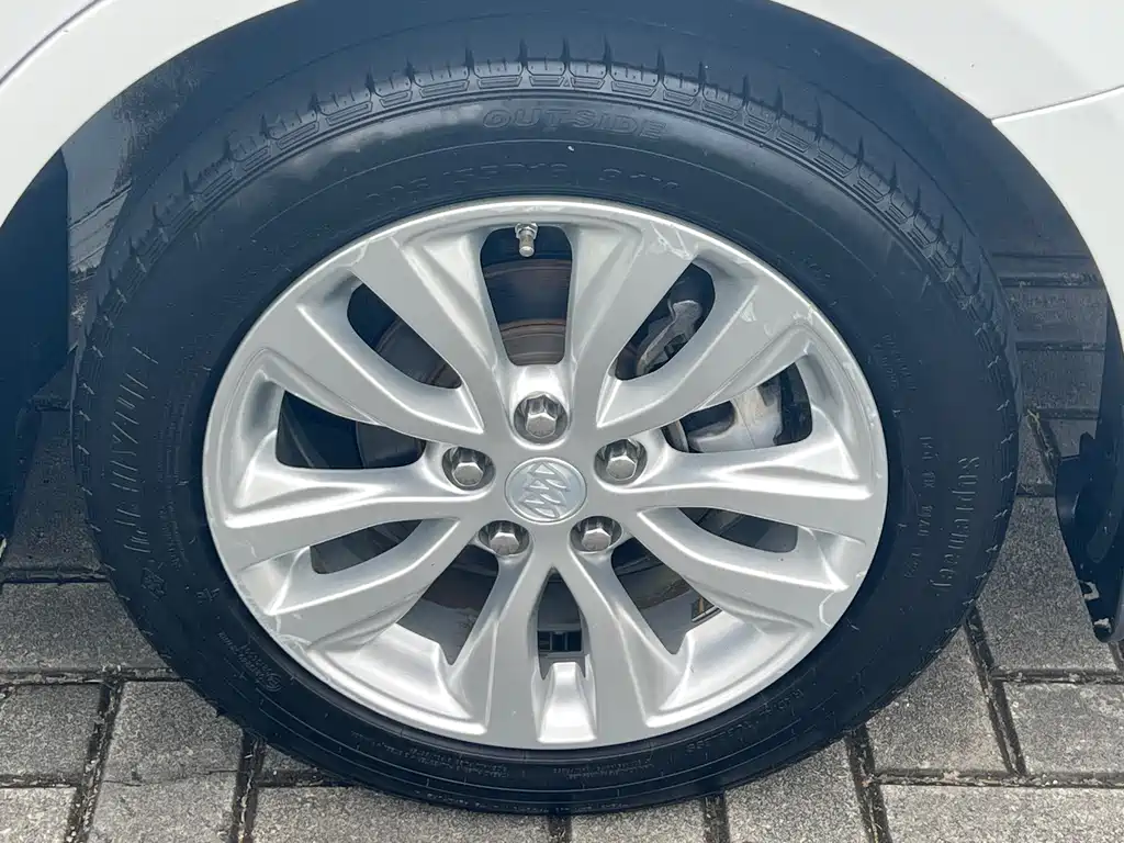 Buick Excelle — миниатюра 5