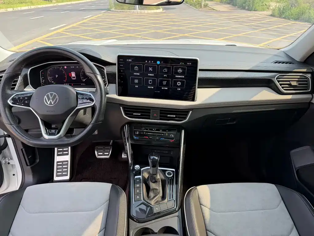 Volkswagen X — миниатюра 5