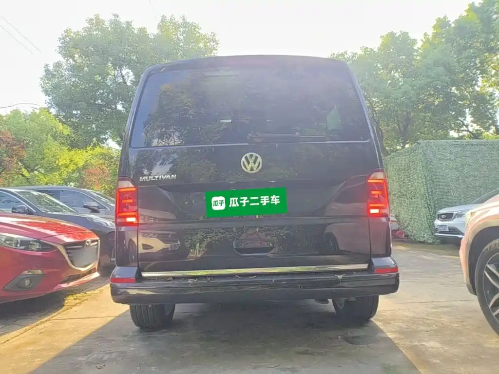 Volkswagen Multivan — миниатюра 6