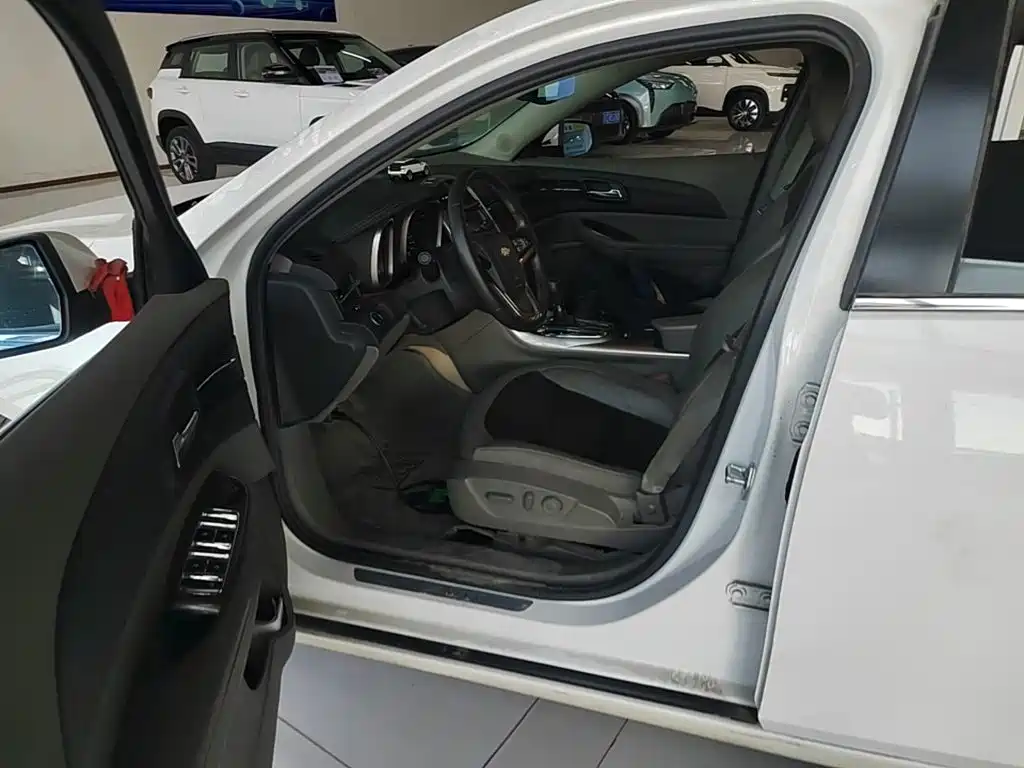 Chevrolet Malibu — миниатюра 16