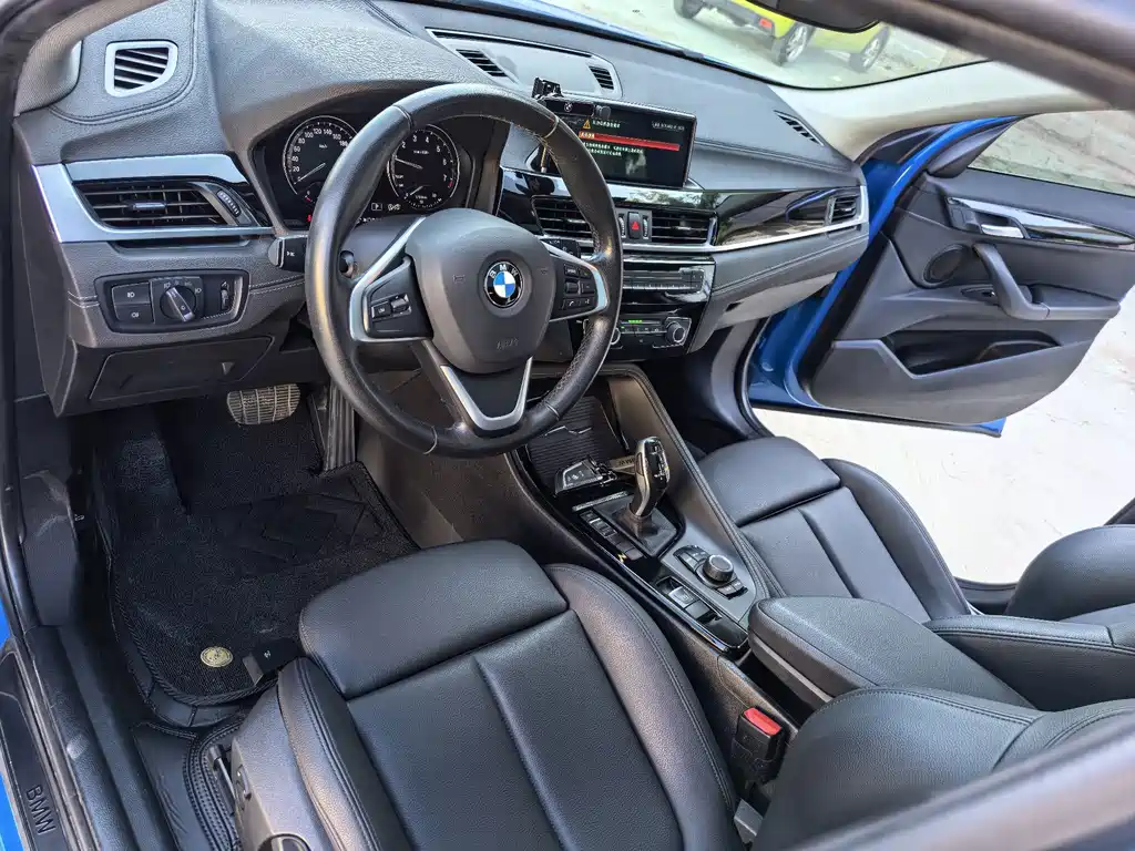 BMW X2 (Import) — миниатюра 9