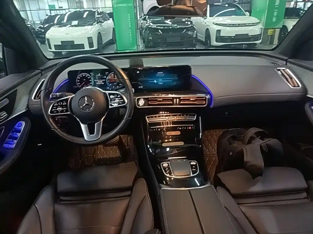 Mercedes-Benz EQC — миниатюра 10