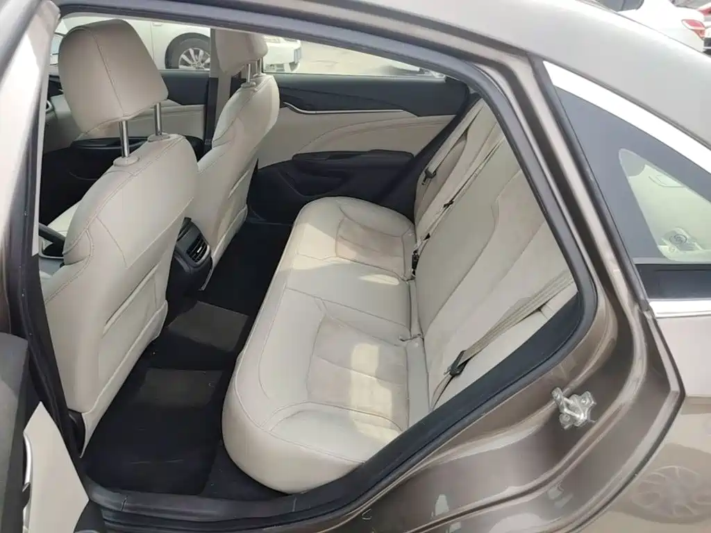 Buick Excelle — миниатюра 17