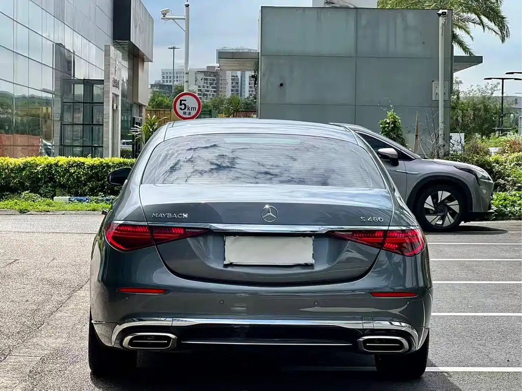 Mercedes-Benz S-Class — миниатюра 14