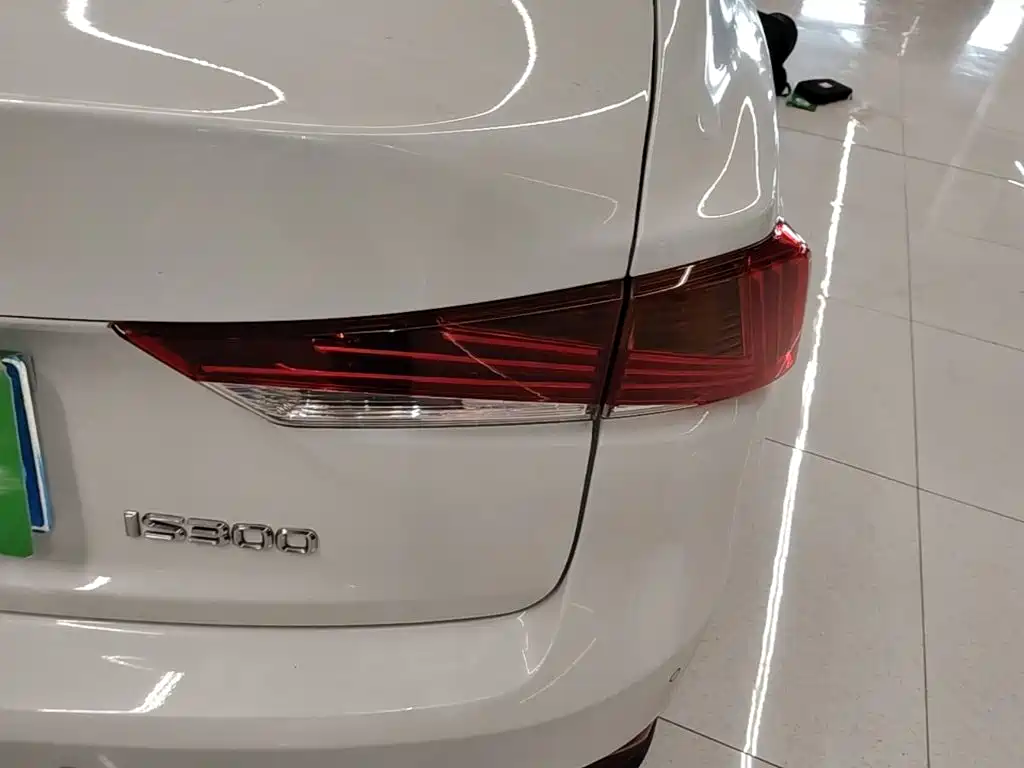 Lexus IS — миниатюра 8
