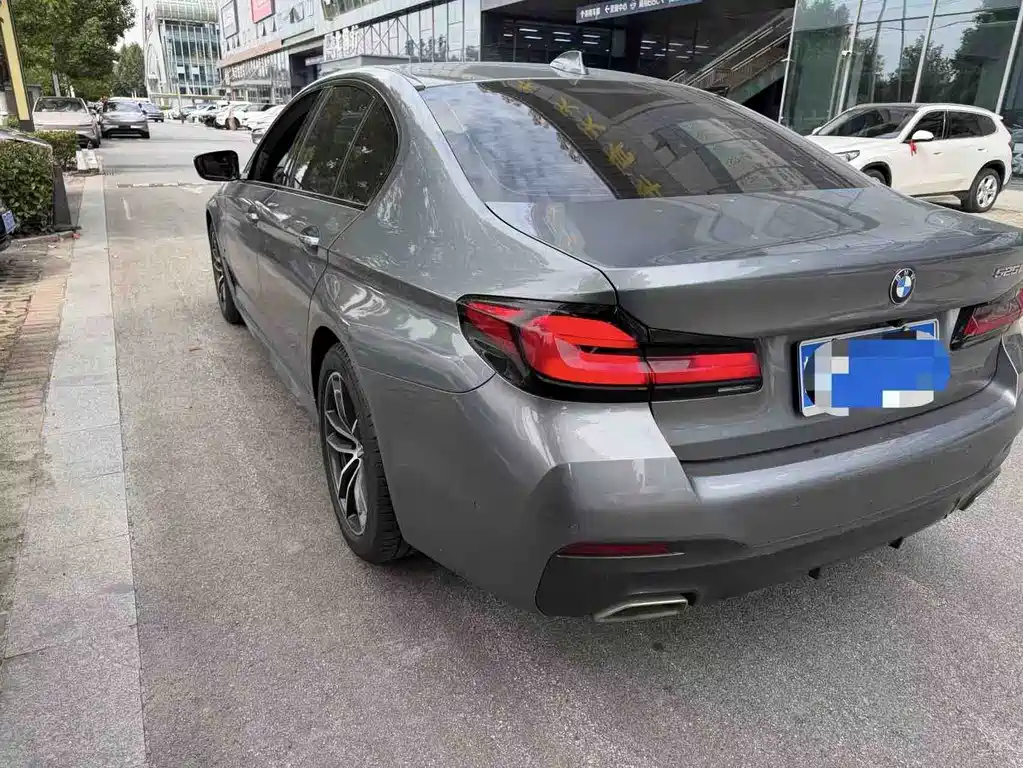 BMW 5 Series (Import) — миниатюра 7