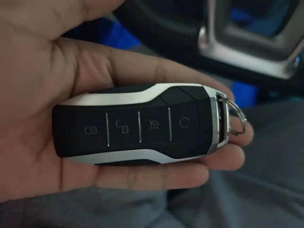BYD PLUS New Energy — миниатюра 12