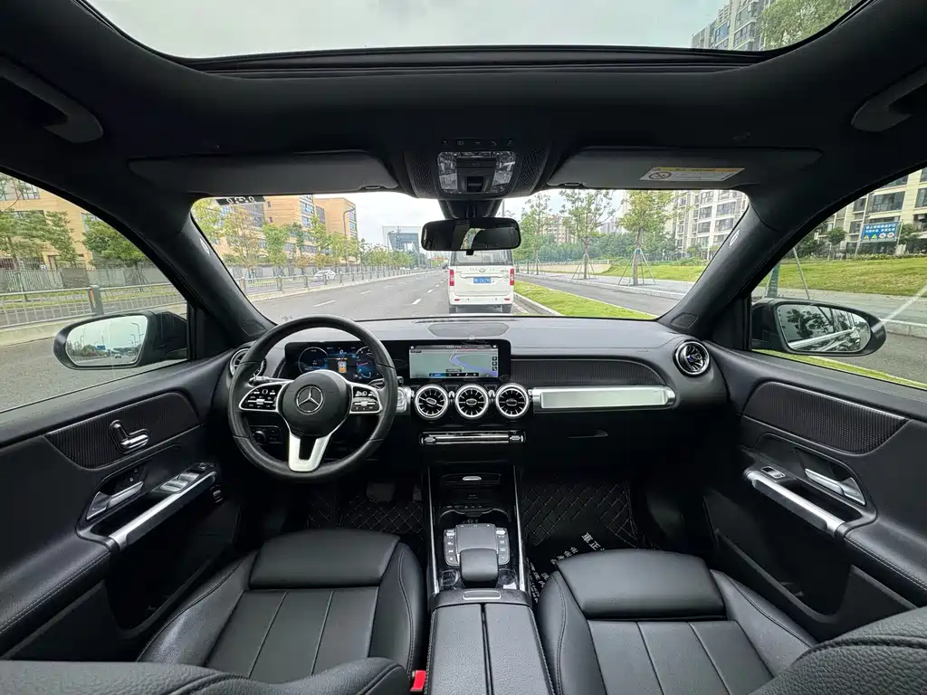 Mercedes-Benz GLB — миниатюра 5