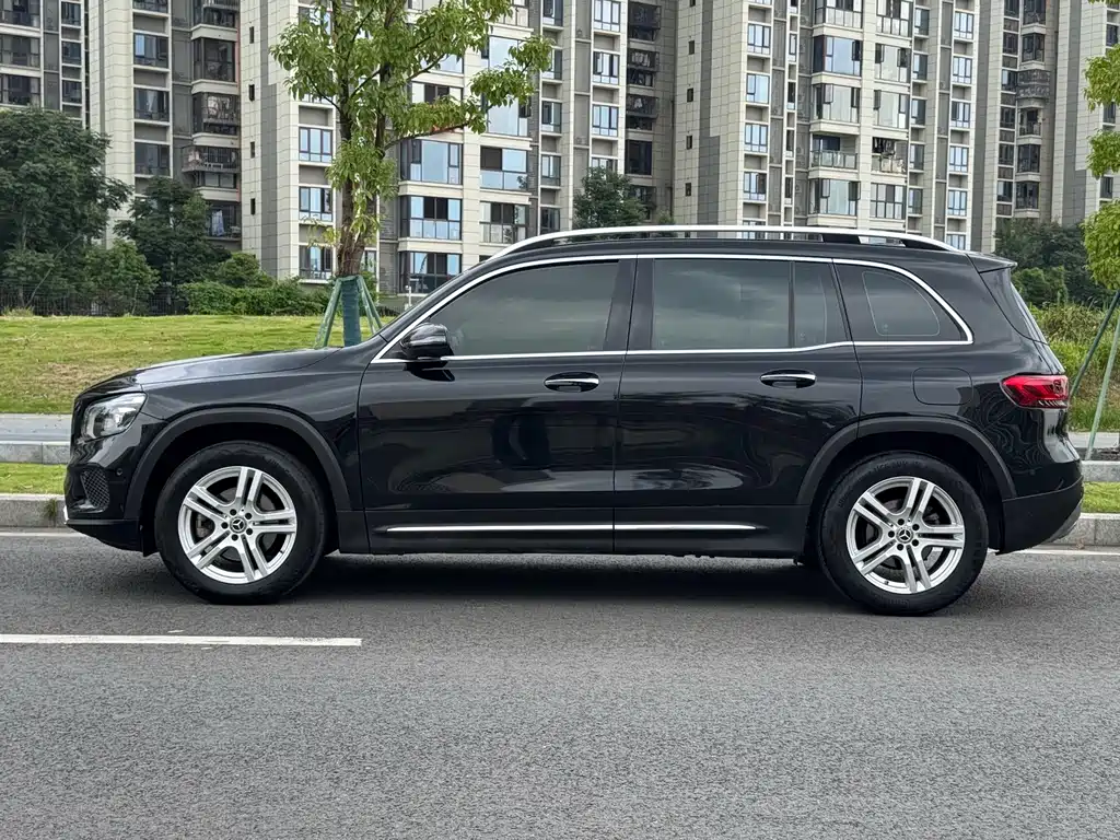 Mercedes-Benz GLB — миниатюра 15