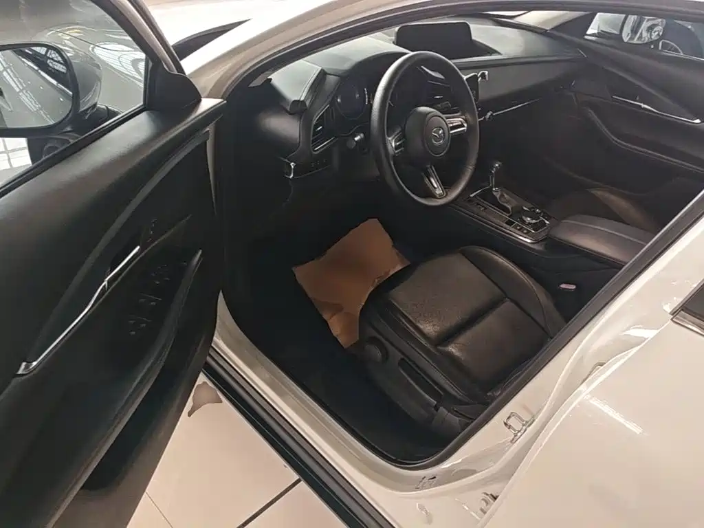 Mazda CX-30 — миниатюра 16