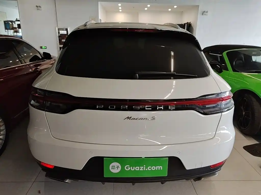 Porsche Macan — миниатюра 6