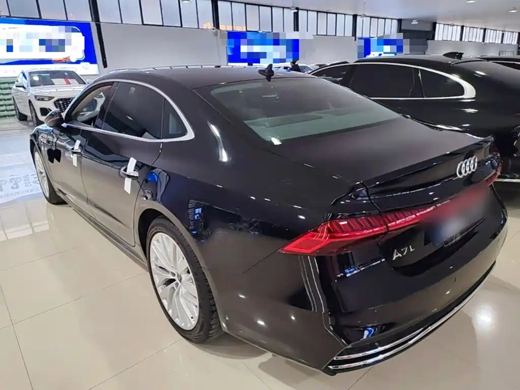 Audi A7L — миниатюра 5