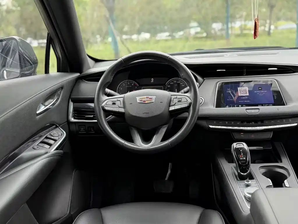 Cadillac XT4 — миниатюра 9