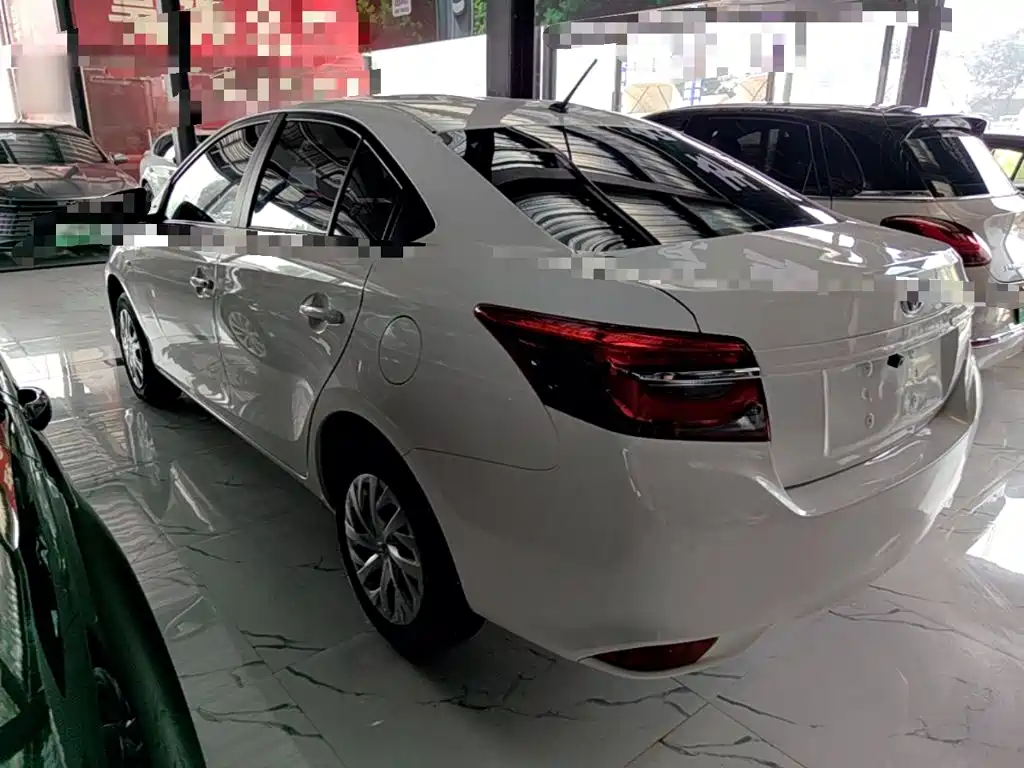 Toyota Vios — миниатюра 5