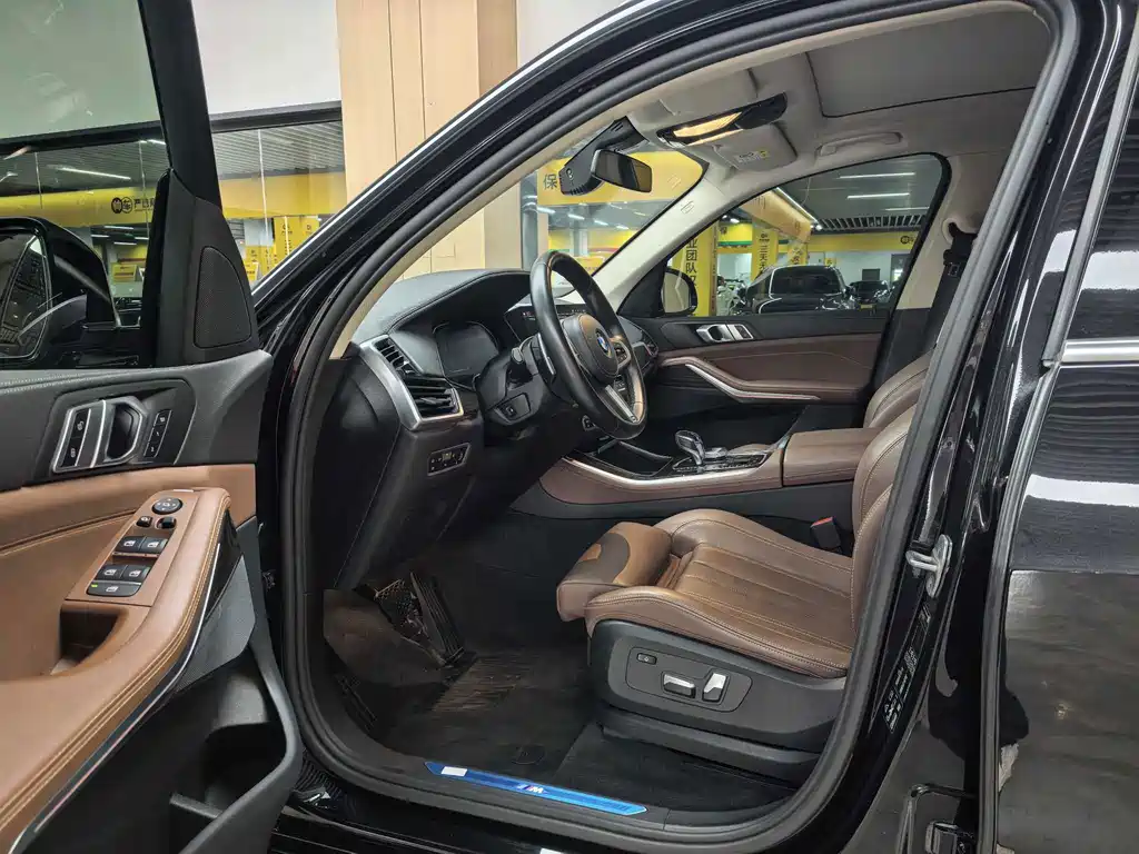 BMW X5 (Import) — миниатюра 9