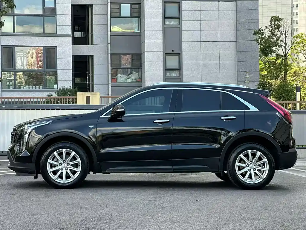 Cadillac XT4 — миниатюра 3