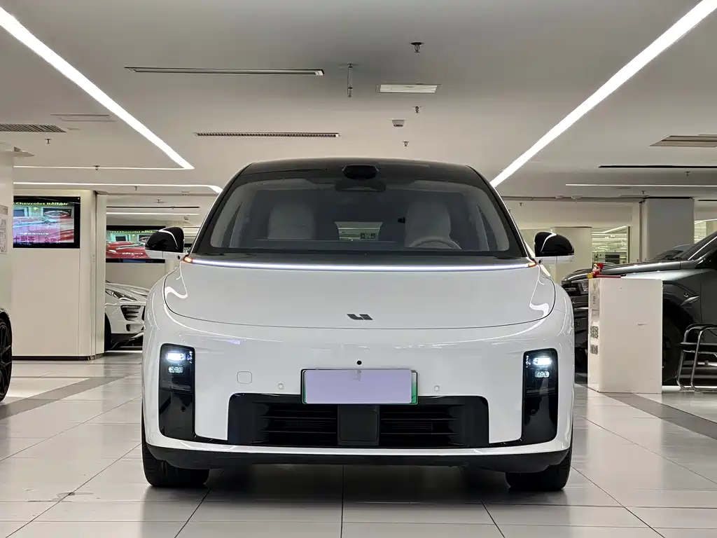 Li Auto Li i8 — миниатюра 2