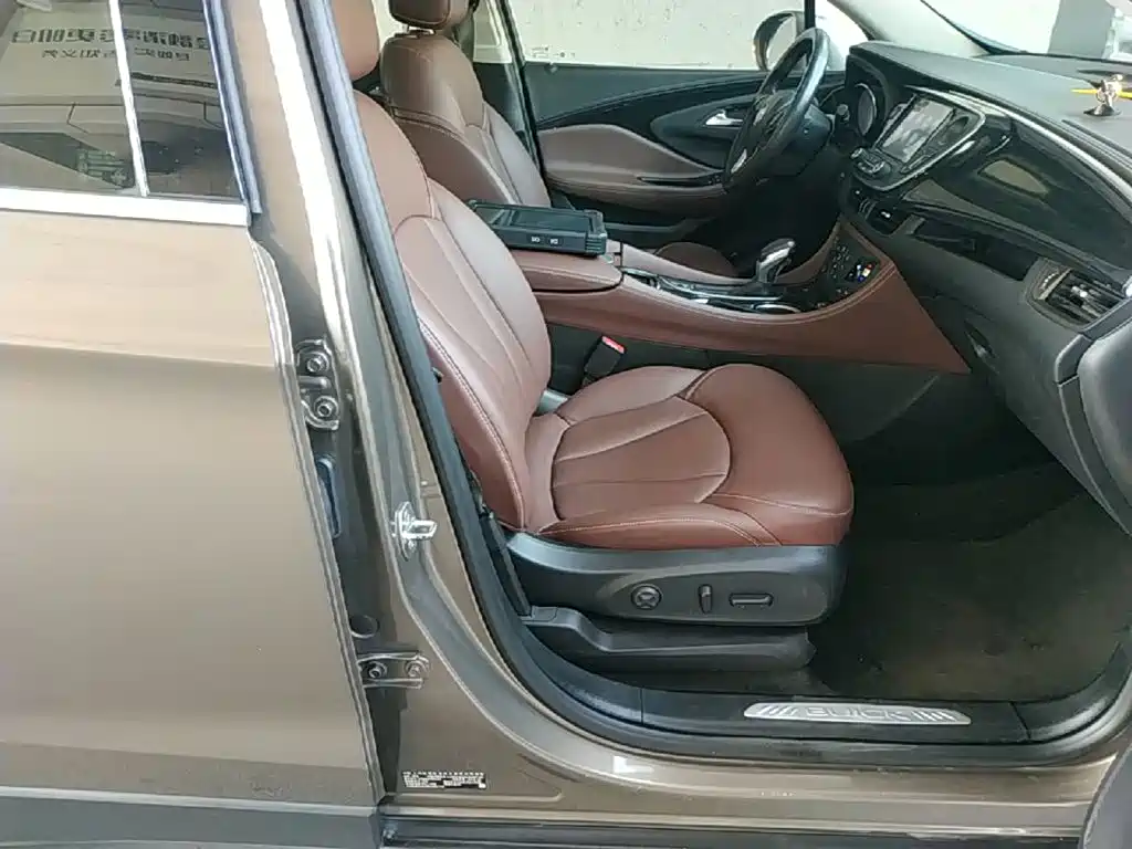Buick Envision Plus — миниатюра 25