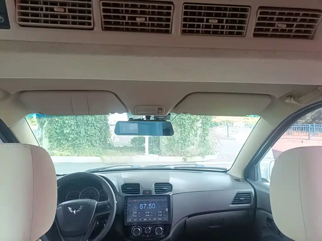 Wuling Hongguang — миниатюра 18
