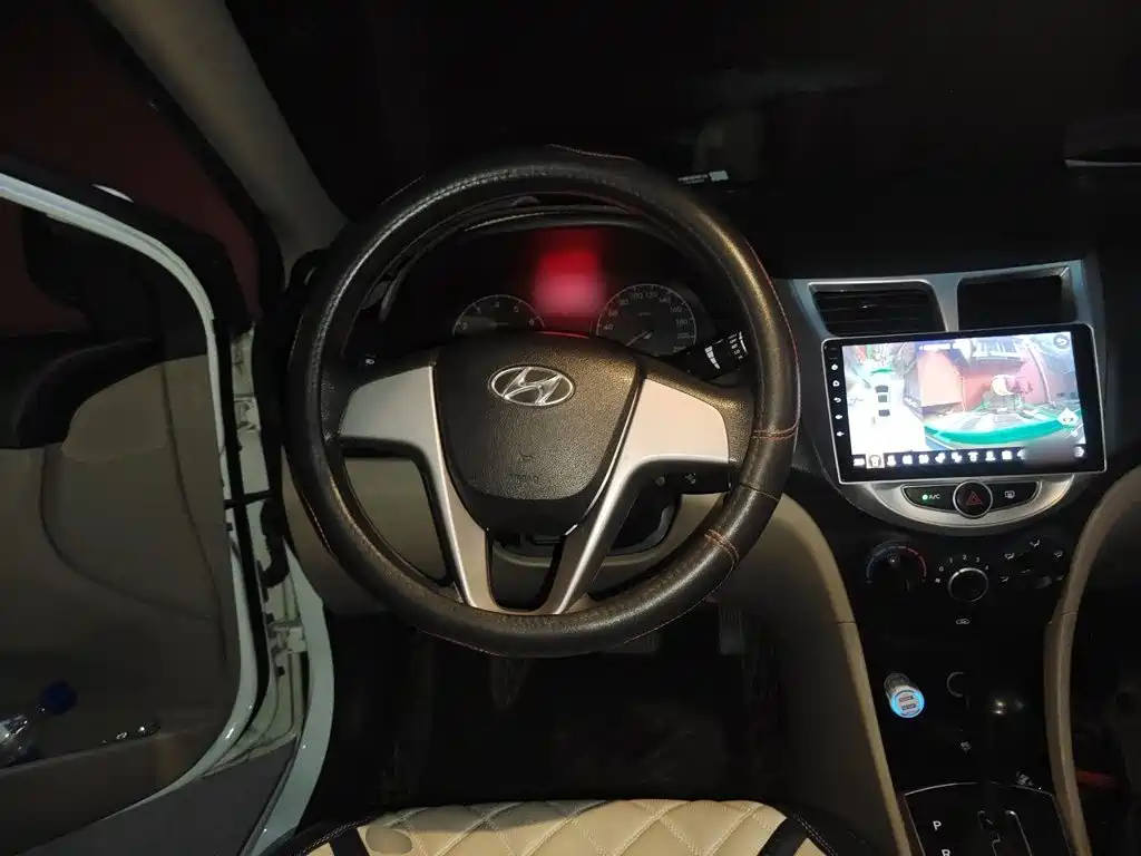 Hyundai Verna — миниатюра 11