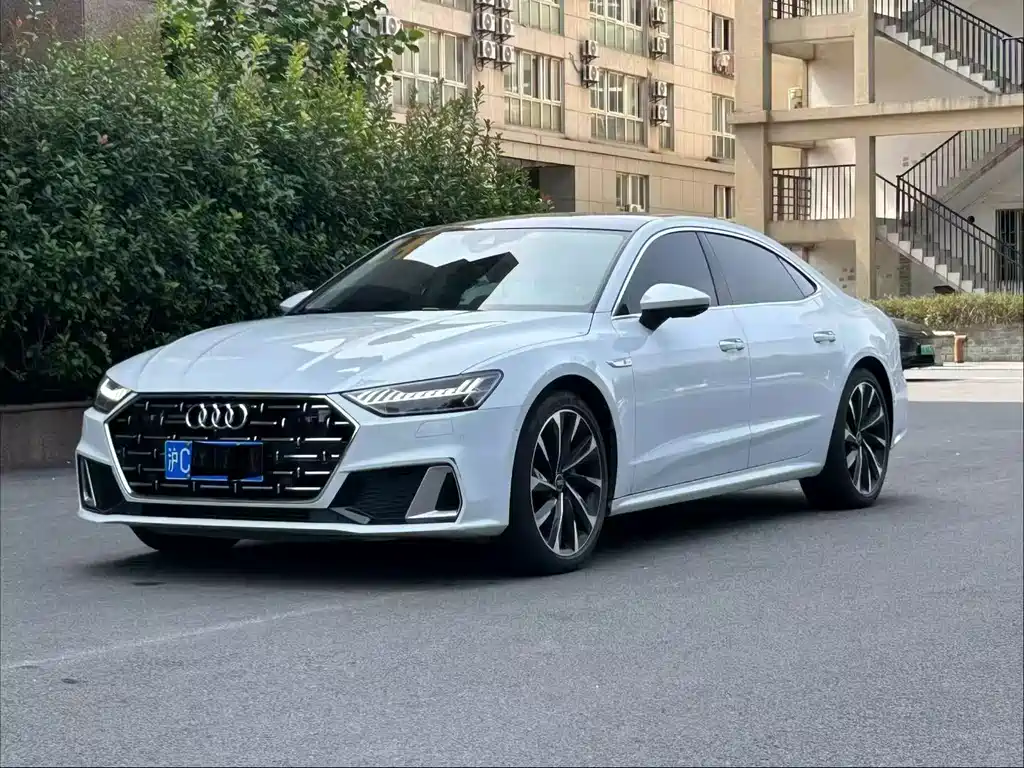 Audi A7L