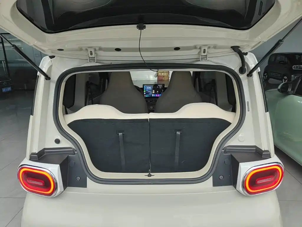 Wuling MINIEV — миниатюра 19