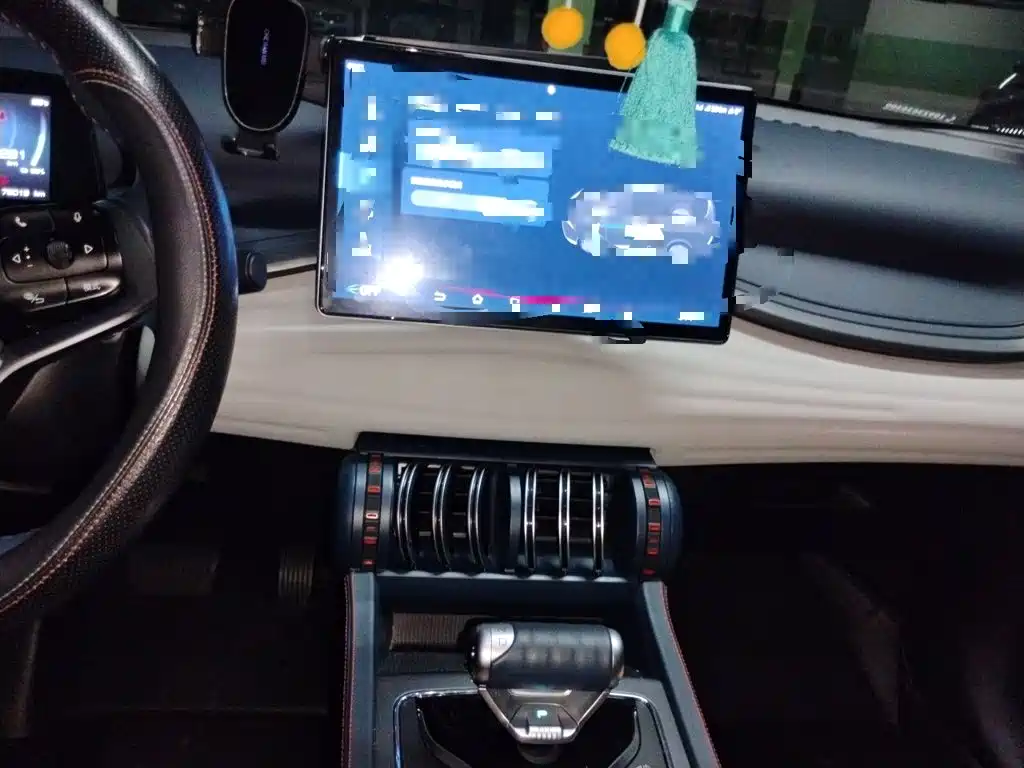 BYD Yuan Plus — миниатюра 14
