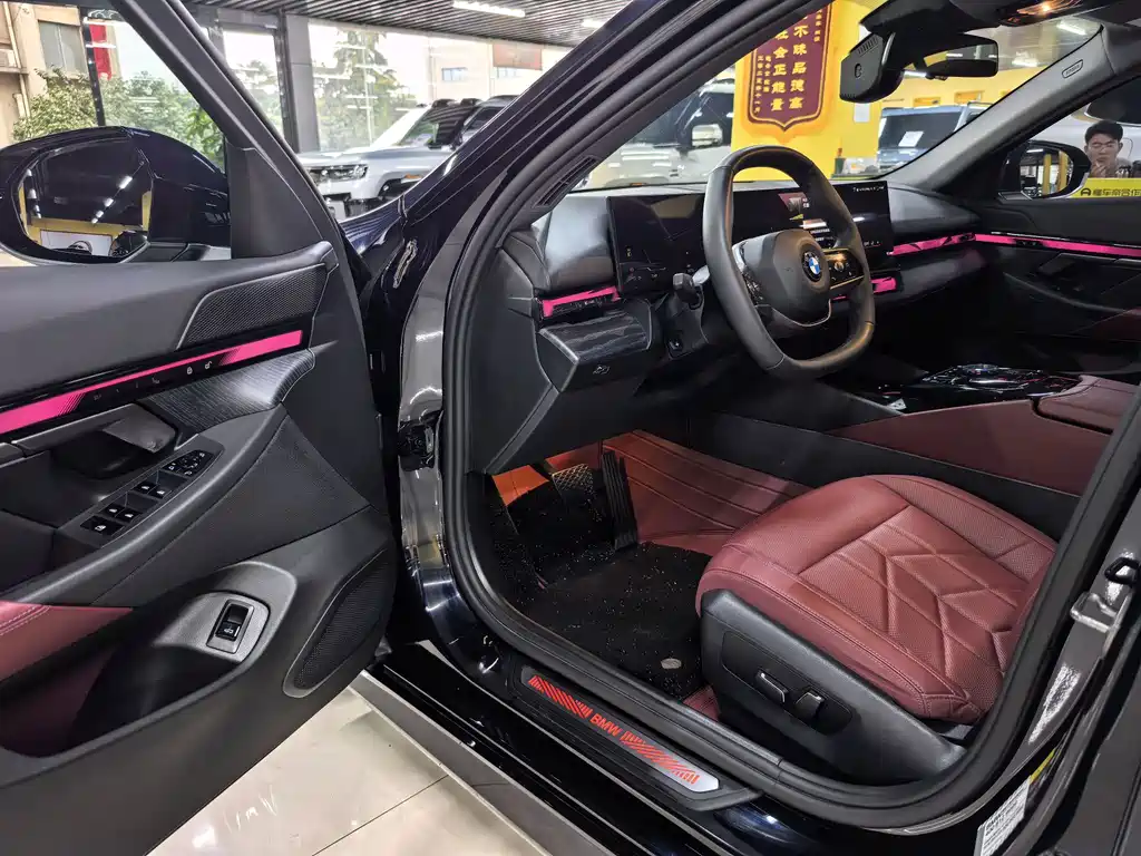 BMW i5 — миниатюра 4