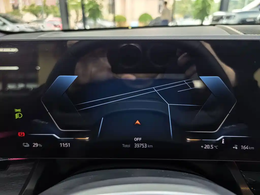 BMW i5 — миниатюра 10