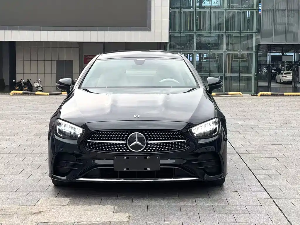 Mercedes-Benz E-Class (Import) — миниатюра 2
