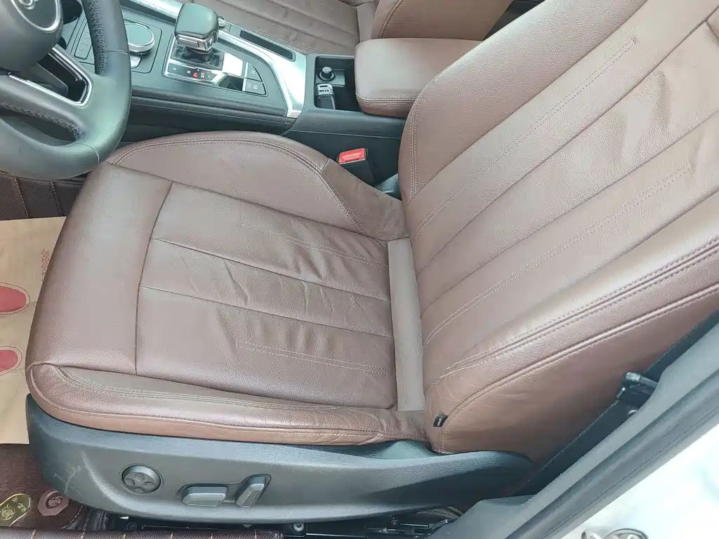 Audi A4L — миниатюра 10