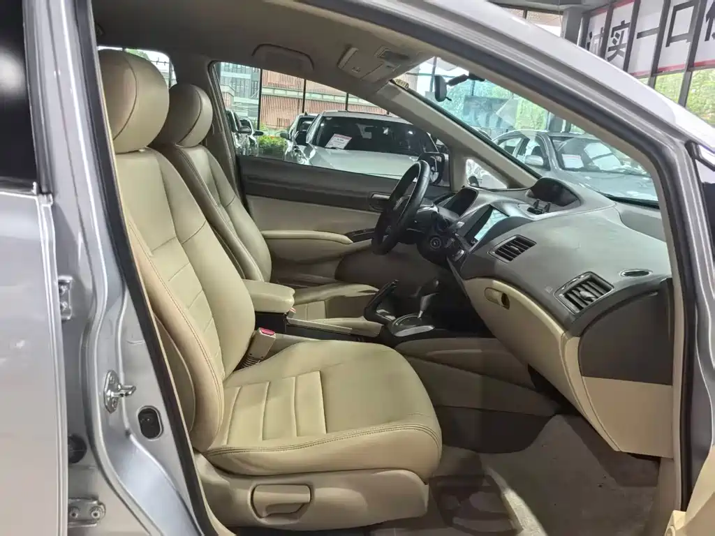 Honda Civic 2006 1.8L AT