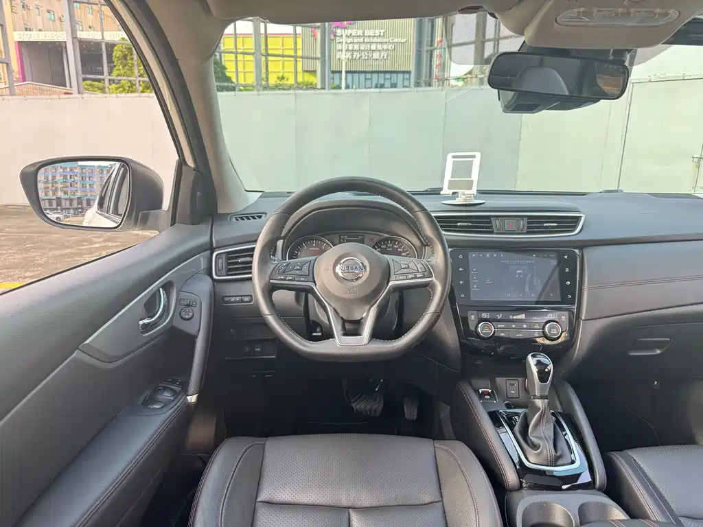 Nissan Qashqai — миниатюра 5