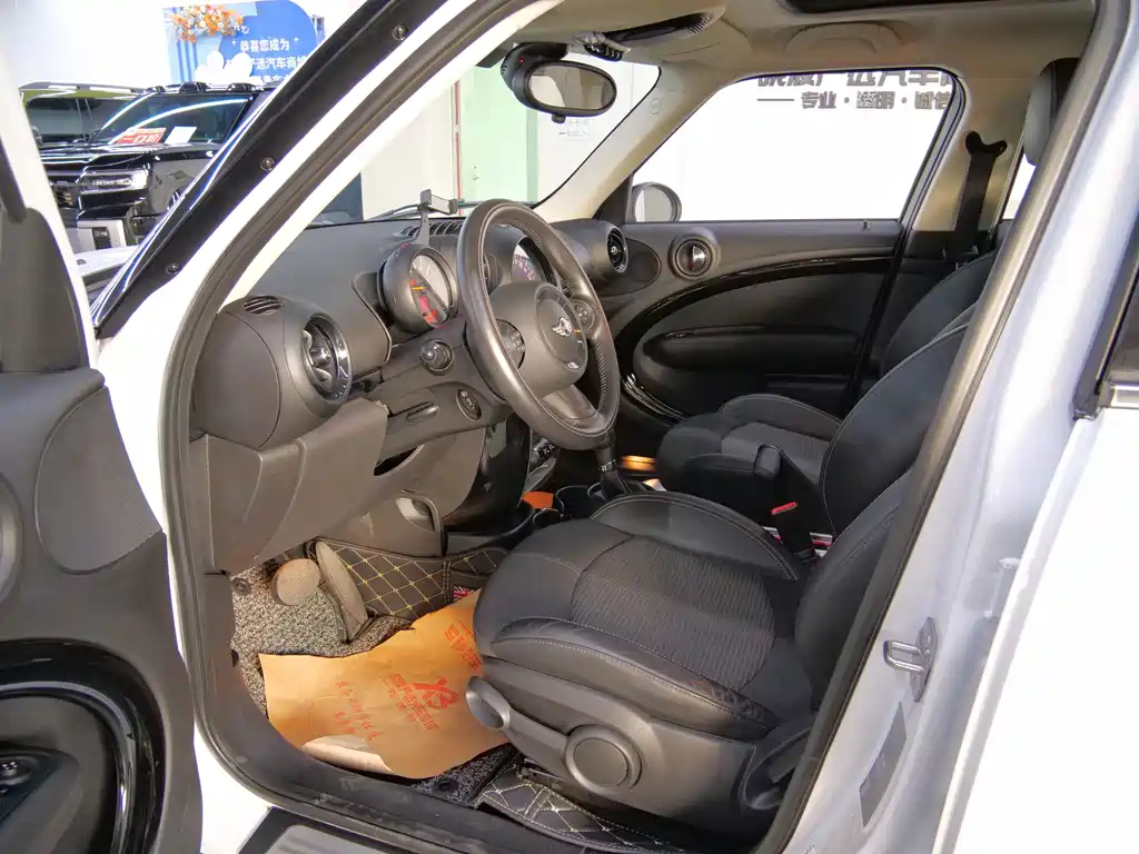 MINI Mini Countryman — миниатюра 9