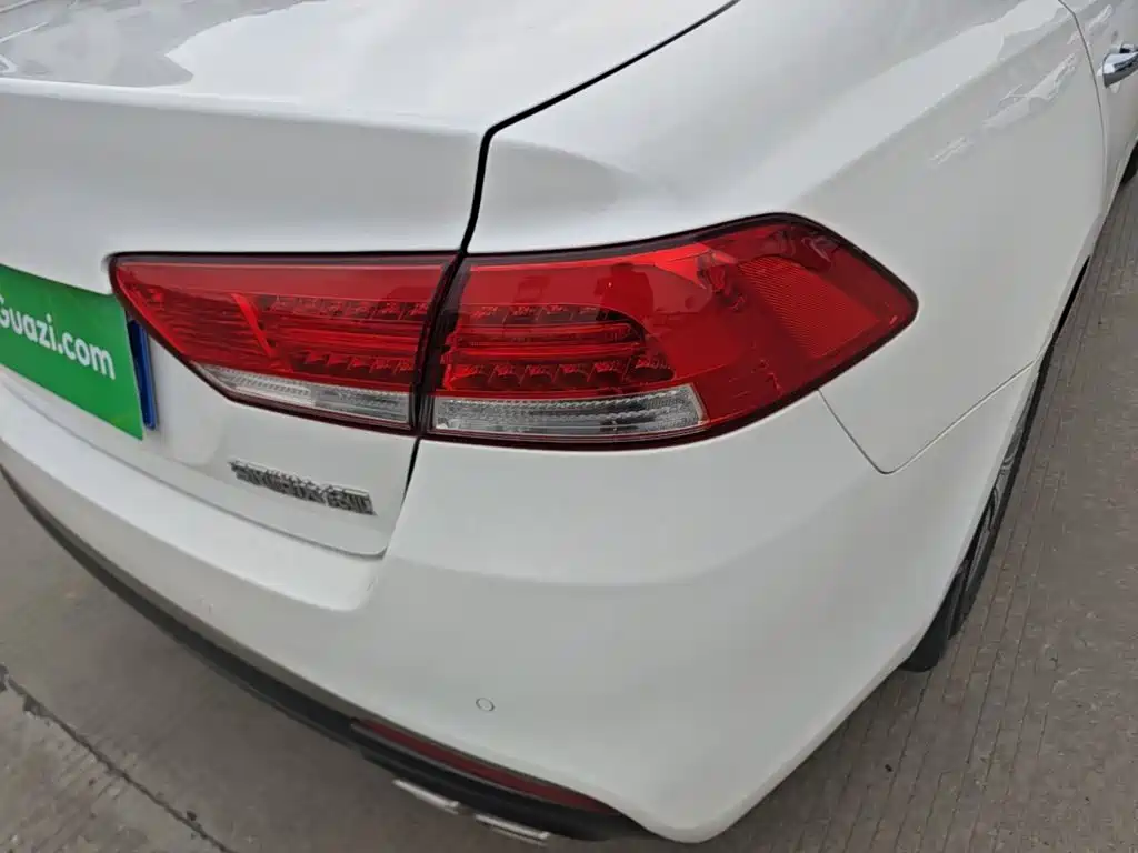 Kia K4 — миниатюра 8