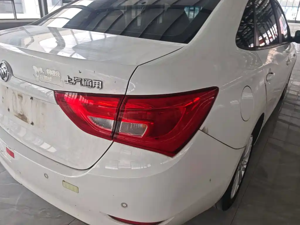 Buick Excelle — миниатюра 8