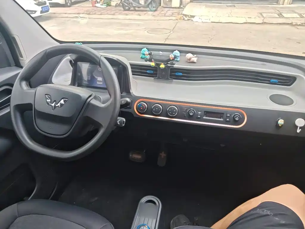 Wuling MINIEV — миниатюра 10