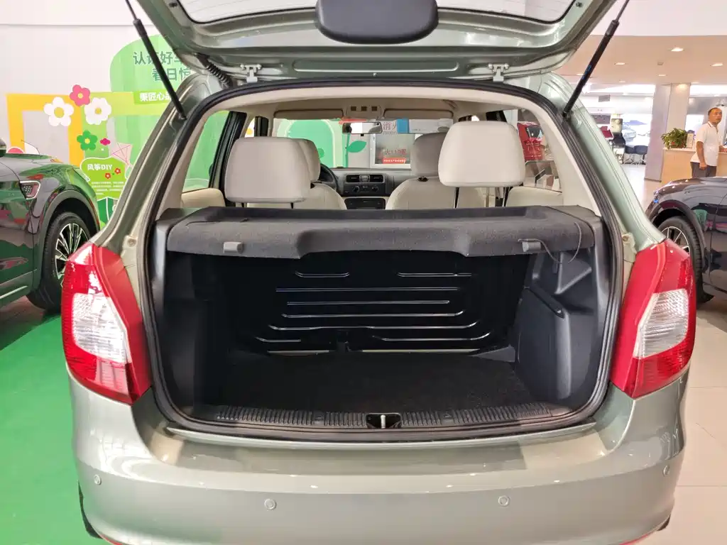Skoda Fabia 2012 1.4L AT