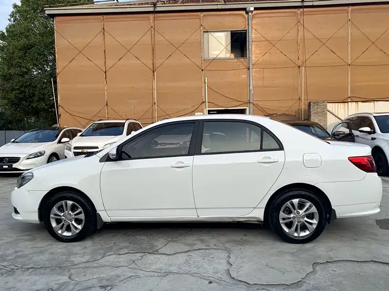BYD F3 2015 1.5L AT Luxury