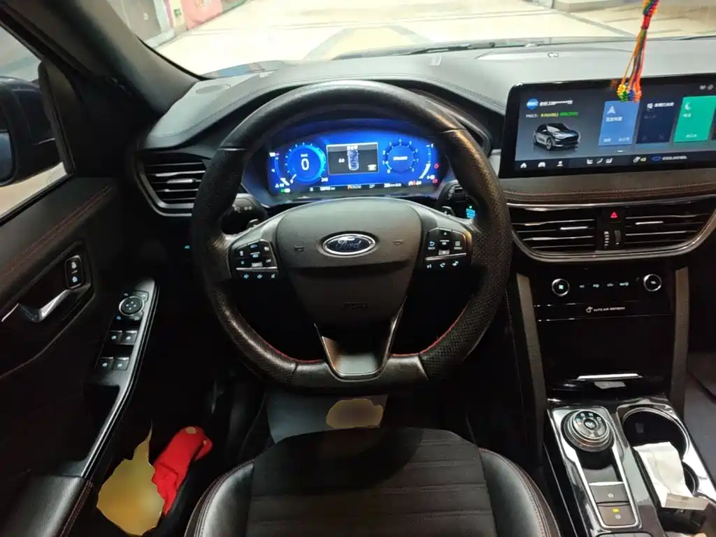 Ford Escape — миниатюра 11