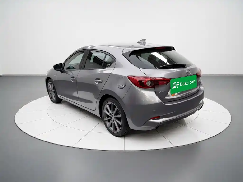 Mazda 3 Axela — миниатюра 4