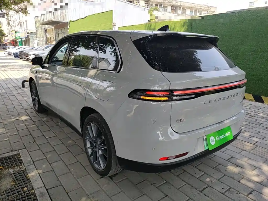Leapmotor Leapmotor C10 — миниатюра 5